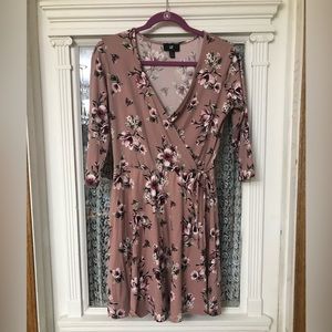 iZ Byer SOFT size L ladies dress 💗